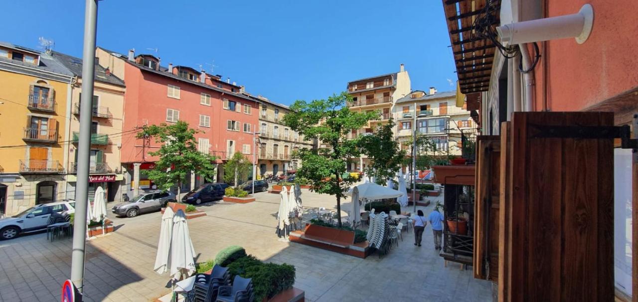 Apartamento Con Encanto Tipico Cereta Centro 普奇塞达 外观 照片