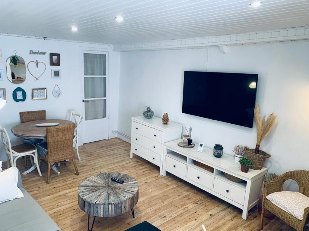 Apartamento Con Encanto Tipico Cereta Centro 普奇塞达 外观 照片